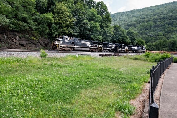 7 Man-Made Wonders of PA - The Horseshoe Curve in Altoona