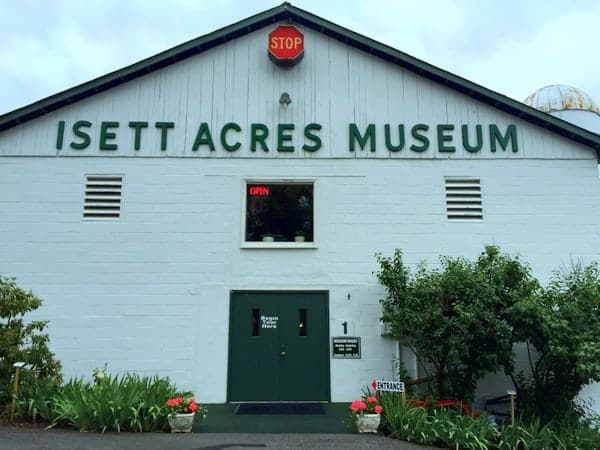 Visiting the Isett Heritage Museum in Huntingdon, Pennsylvania