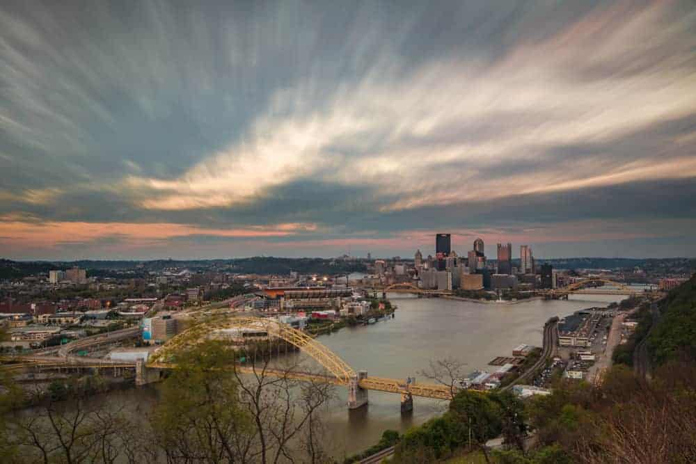 Best photo spots in PIttsburgh - West End Overlook