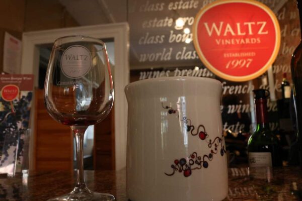 Waltz Vineyard Baron Red wine