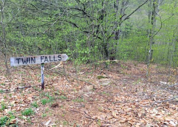 Sign for Twin Falls in Sullivan County, Pennsylvania