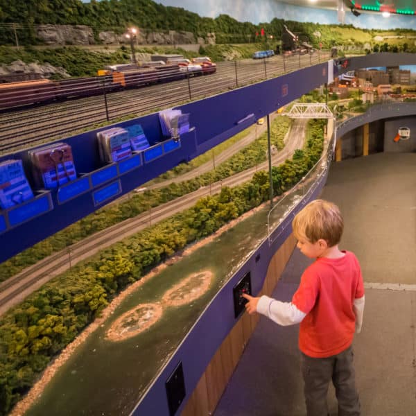 Kids at the Lehigh and Keystone Valley Model Railroad Museum in Bethlehem, Pennsylvania