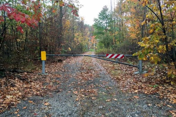 Trailhead for Grindstone Falls in Lawrence County PA