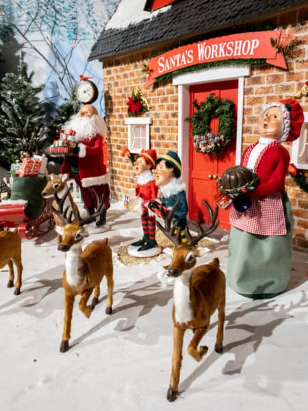 Byers Carolers diorama in Chalfont Pennsylvania