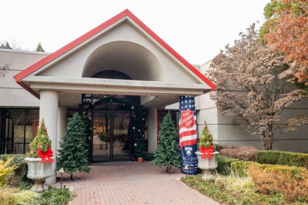 Exterior of Byers' Choice Christmas Museum in Bucks County PA