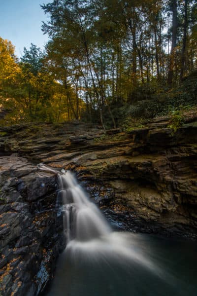 Apă scăzută la Cascada Nay Aug din Scranton, PA