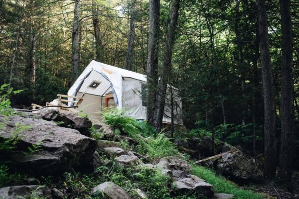 A tent near a waterfall - Airbnb Pennsylvania