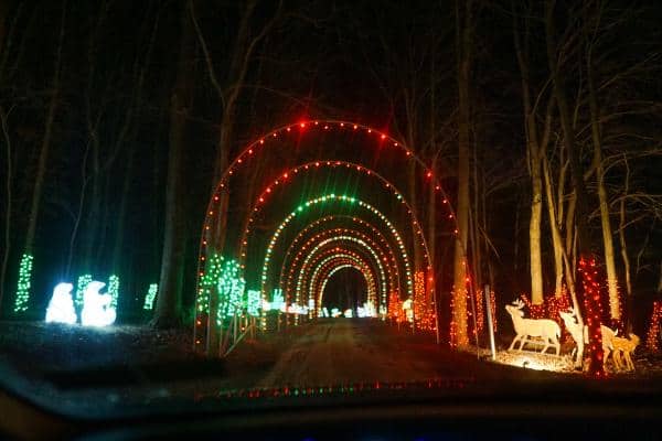 17 Festive Drive-Through Christmas Light Displays in Pennsylvania ...