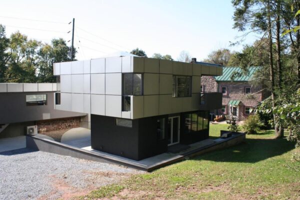 The Cube Modern Airbnb