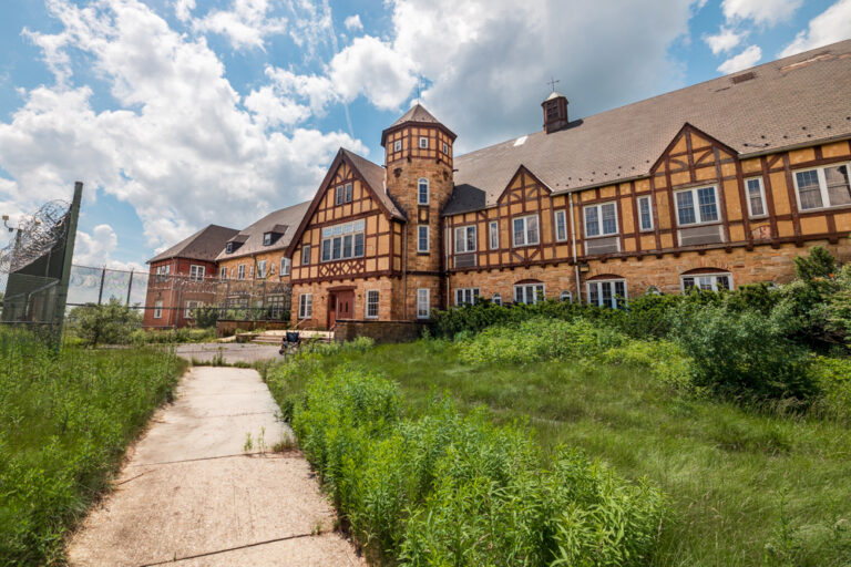 Exploring the Abandoned SCI Cresson Prison in Cambria County ...