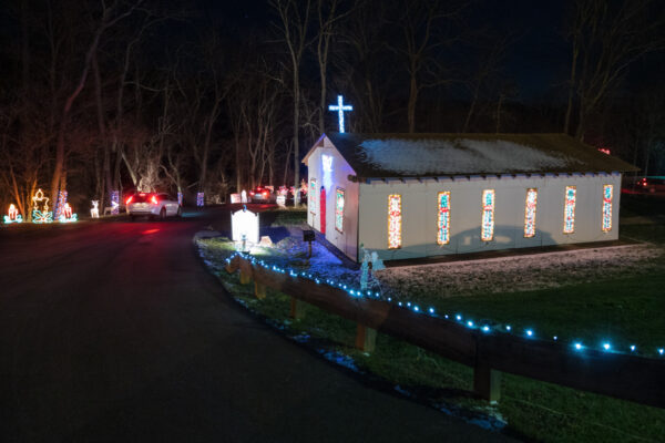 Decorated building along the route of the Christmas Light Up Celebration in Findlay Township PA