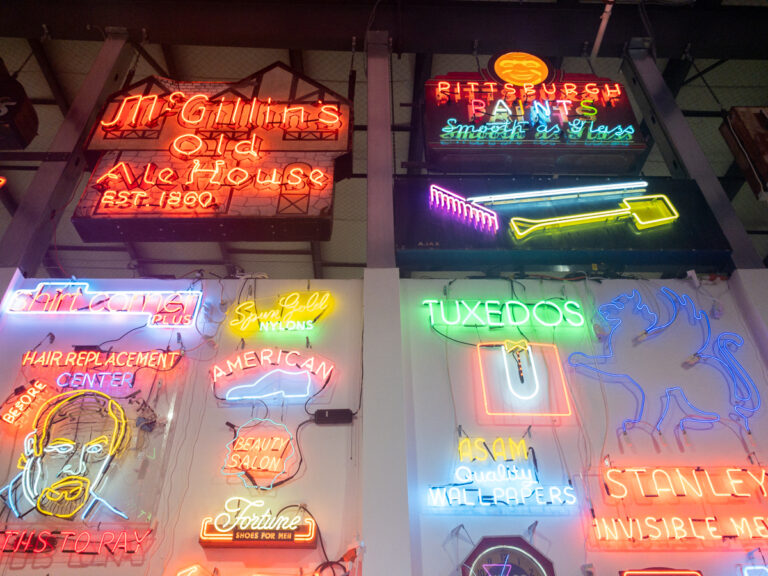 Visiting the Incredible Neon Museum of Philadelphia - Uncovering PA