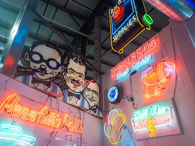 Visiting the Incredible Neon Museum of Philadelphia - Uncovering PA