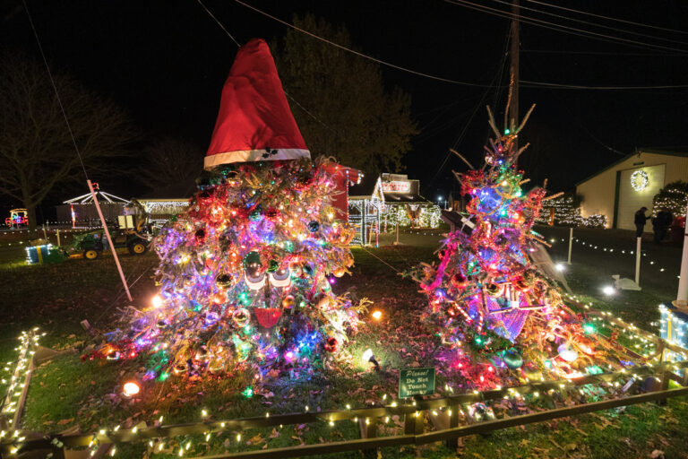 The 9 Most Festive Christmas Towns In Pennsylvania - Uncovering PA