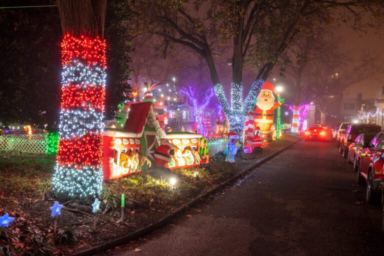 16 of the Most Festive WalkThrough Christmas Displays in Pennsylvania