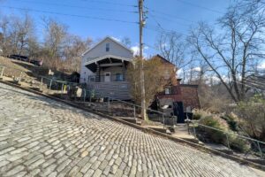 Canton Avenue in Pittsburgh: The Steepest Street in the United States