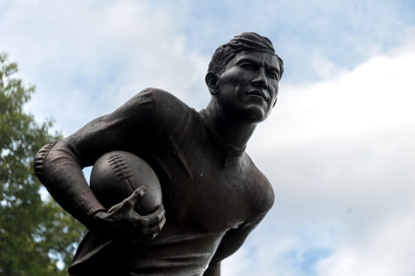 Statue at the grave of Jim Thorpe in Pennsylvania