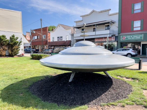 A spaceship statue on the main square in Mars Pennsylvania