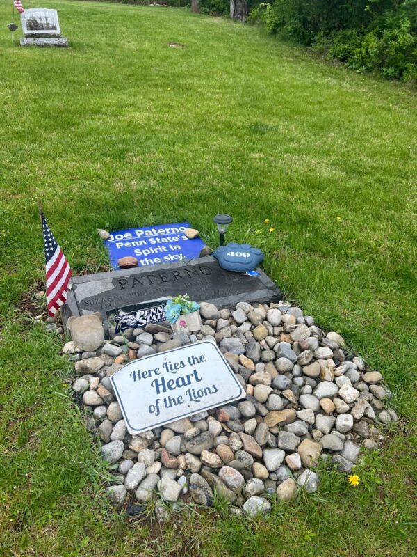 How to Get to Joe Paterno's Grave in State College, PA - Uncovering PA