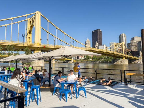 People sitting at tables on Shore Thing in Pittsburgh PA